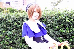 Rating: Safe Score: 0 Tags: 1girl beret blonde_hair blue_eyes flower hat looking_at_viewer solo souseiseki upper_body User: admin