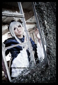 Rating: Safe Score: 0 Tags: 1girl 3d black_border dress letterboxed lips snow solo suigintou sword weapon white_hair User: admin