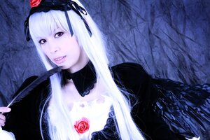 Rating: Safe Score: 0 Tags: 1girl black_wings dress flower hairband lips long_hair long_sleeves looking_at_viewer pale_skin rose solo suigintou upper_body wings User: admin