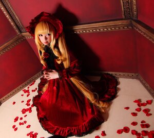 Rating: Safe Score: 0 Tags: 1girl blonde_hair blue_eyes bonnet dress flower long_hair long_sleeves looking_at_viewer petals red_dress red_flower red_rose rose rose_petals shinku sitting solo twintails User: admin