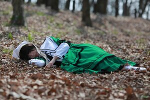 Rating: Safe Score: 0 Tags: 1girl black_hair blurry blurry_background blurry_foreground closed_eyes depth_of_field dress frills green_dress long_sleeves lying motion_blur on_side photo photo_background solo suiseiseki User: admin
