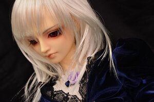 Rating: Safe Score: 0 Tags: 1girl bangs black_background closed_mouth doll face lips long_hair looking_at_viewer portrait realistic red_eyes solo suigintou white_hair User: admin