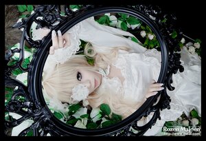 Rating: Safe Score: 0 Tags: 1girl auto_tagged blonde_hair blue_eyes dress flower kirakishou lace lips long_hair one_eye_covered plant rose solo upper_body vines white_dress User: admin
