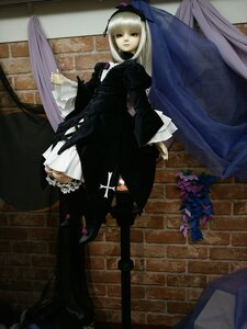Rating: Safe Score: 0 Tags: 1girl bangs black_dress black_legwear curtains doll dress flower frills gothic_lolita lace lolita_fashion long_hair long_sleeves solo standing suigintou thighhighs wings User: admin