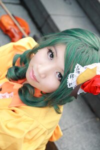 Rating: Safe Score: 0 Tags: 1girl black_eyes blurry depth_of_field flower green_hair hair_flower hair_ornament kanaria lips looking_at_viewer photo smile solo User: admin
