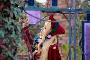 Rating: Safe Score: 0 Tags: 1girl blonde_hair blurry blurry_background blurry_foreground bonnet bow depth_of_field dress figure flower long_hair long_sleeves motion_blur photo photo_background profile shinku sitting solo stained_glass User: admin