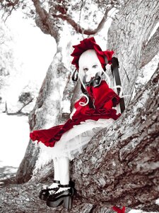 Rating: Safe Score: 0 Tags: 1girl bonnet bow dress frills image kagiyama_hina long_sleeves looking_at_viewer nature outdoors red_dress ribbon shinku snow solo standing tree winter User: admin