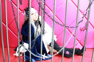 Rating: Safe Score: 0 Tags: 1girl bound broken broken_chain chain chained cuffs flail gold_chain handcuffs long_hair long_sleeves red_eyes shackles solo suigintou swing very_long_hair white_hair User: admin