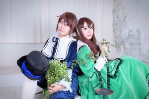 Rating: Safe Score: 0 Tags: 2girls back-to-back bangs blue_dress blue_eyes bouquet brown_hair dress flower frills green_dress lips long_hair long_sleeves looking_at_viewer multiple_cosplay multiple_girls ribbon siblings tagme User: admin