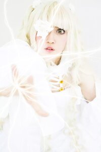 Rating: Safe Score: 0 Tags: 1girl bangs blonde_hair blurry green_eyes kirakishou lips looking_at_viewer parted_lips pink_lips red_lips solo User: admin