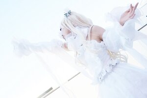 Rating: Safe Score: 0 Tags: 1girl animal dress kirakishou long_hair solo striped vertical_stripes white_hair User: admin