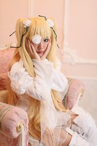 Rating: Safe Score: 0 Tags: 1girl blonde_hair blurry dress eyepatch flower hair_flower hair_ornament kirakishou lips long_hair sitting solo thighhighs very_long_hair white_flower User: admin