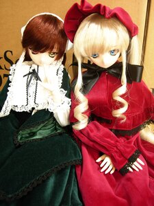 Rating: Safe Score: 0 Tags: 2girls blonde_hair blue_eyes bonnet bow brown_hair doll dress drill_hair frills green_eyes hat long_hair long_sleeves looking_at_viewer multiple_dolls multiple_girls red_dress shinku suiseiseki tagme User: admin