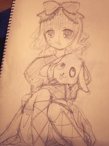 Rating: Safe Score: 0 Tags: 1girl :3 bow hair_bow hinaichigo image kagiyama_hina long_hair looking_at_viewer monochrome photo sketch smile solo traditional_media User: admin