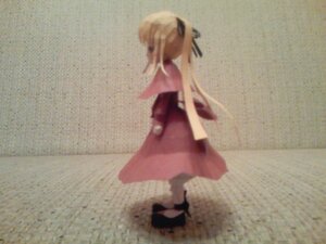Rating: Safe Score: 0 Tags: 1girl 3d bird black_ribbon blonde_hair blurry doll hair_ribbon hat long_hair photo ribbon shinku skirt solo twintails User: admin