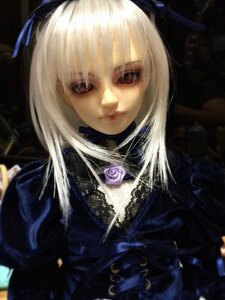 Rating: Safe Score: 0 Tags: 1girl bangs black_dress blurry closed_mouth doll dress lips long_hair looking_at_viewer ribbon solo suigintou upper_body User: admin