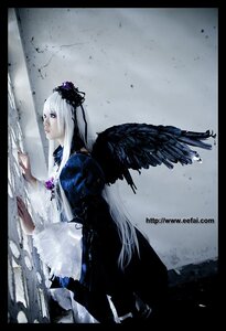 Rating: Safe Score: 0 Tags: 1girl auto_tagged black_border black_dress black_wings dress feathers flower frills letterboxed lips long_hair long_sleeves pillarboxed solo suigintou very_long_hair white_hair windowboxed wings User: admin