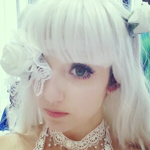 Rating: Safe Score: 0 Tags: 1girl auto_tagged bangs blood blue_eyes close-up face kirakishou lips portrait realistic red_lips solo water white_hair User: admin