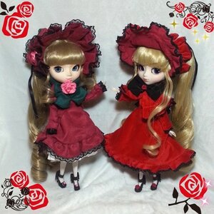 Rating: Safe Score: 0 Tags: 2girls blonde_hair blue_eyes bonnet bow doll dress flower long_hair long_sleeves looking_at_viewer mary_janes multiple_girls pink_flower pink_rose red_dress red_flower red_rose rose shinku shoes solo standing very_long_hair white_legwear white_rose User: admin