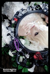 Rating: Safe Score: 0 Tags: blonde_hair flower fruit kirakishou letterboxed rose solo User: admin