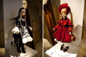 Rating: Safe Score: 0 Tags: 2girls blonde_hair doll dress long_hair long_sleeves looking_at_viewer multiple_dolls multiple_girls shinku silver_hair standing suigintou tagme twintails very_long_hair User: admin