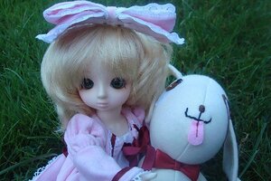 Rating: Safe Score: 0 Tags: 1girl blonde_hair bow doll dress grass hinaichigo horror_(theme) looking_at_viewer outdoors ribbon short_hair solo User: admin
