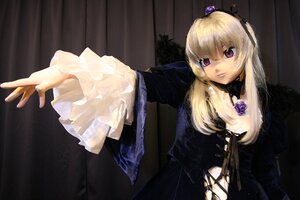 Rating: Safe Score: 0 Tags: 1girl black_dress blonde_hair dress flower long_hair long_sleeves outstretched_arm outstretched_hand rose solo suigintou User: admin