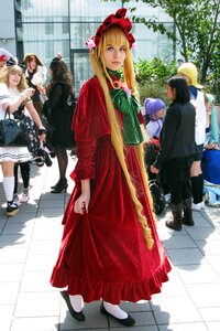 Rating: Safe Score: 0 Tags: blonde_hair dress hat long_hair multiple_girls pavement shinku solo standing User: admin