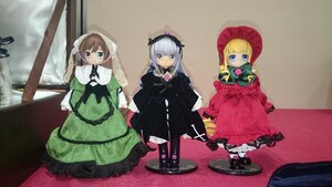 Rating: Safe Score: 0 Tags: 3girls blonde_hair blue_eyes bonnet boots brown_hair doll dress drill_hair frills green_dress green_neckwear hat heterochromia long_hair long_sleeves looking_at_viewer multiple_dolls multiple_girls pantyhose shinku silver_hair sitting suiseiseki tagme User: admin