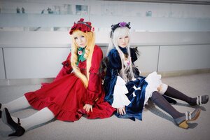 Rating: Safe Score: 0 Tags: 2girls bird black_footwear blonde_hair blue_eyes bonnet cat dress flower hat high_heels long_hair long_sleeves looking_at_viewer multiple_cosplay multiple_girls pantyhose red_dress rose shinku shoes sitting tagme User: admin
