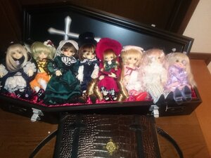 Rating: Safe Score: 0 Tags: 6+girls blonde_hair brown_hair doll dress hat multiple_dolls multiple_girls short_hair tagme User: admin