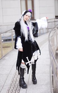Rating: Safe Score: 0 Tags: 1boy 1girl black_footwear blurry blurry_background boots coat depth_of_field full_body long_hair photo solo standing suigintou User: admin