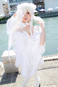 Rating: Safe Score: 0 Tags: 1girl 3d blurry building chain-link_fence city day dress fence kirakishou lips outdoors photo rooftop skyscraper solo standing tiles white_dress white_hair User: admin