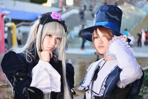 Rating: Safe Score: 0 Tags: 1boy 1girl 3d bangs blurry blurry_background blurry_foreground chin_rest closed_mouth depth_of_field flower hairband hat long_hair long_sleeves looking_at_viewer multiple_cosplay photo red_eyes tagme upper_body User: admin