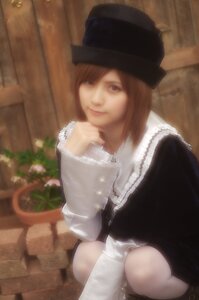 Rating: Safe Score: 0 Tags: 1girl brown_eyes brown_hair closed_mouth hat lips long_sleeves plant potted_plant sitting smile solo souseiseki User: admin