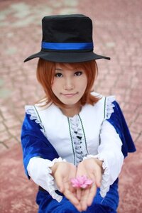 Rating: Safe Score: 0 Tags: 1girl blue_dress blurry blurry_background blurry_foreground brown_hair depth_of_field dress hat lips long_sleeves looking_at_viewer motion_blur pov short_hair smile solo souseiseki top_hat User: admin