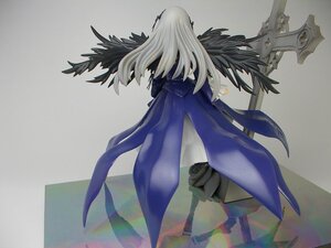 Rating: Safe Score: 0 Tags: 1girl doll full_body holding holding_weapon long_hair solo standing suigintou weapon white_hair wings User: admin