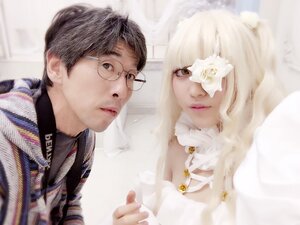 Rating: Safe Score: 0 Tags: bangs black-framed_eyewear black_hair blonde_hair glasses kirakishou lips red_lips round_eyewear solo striped User: admin