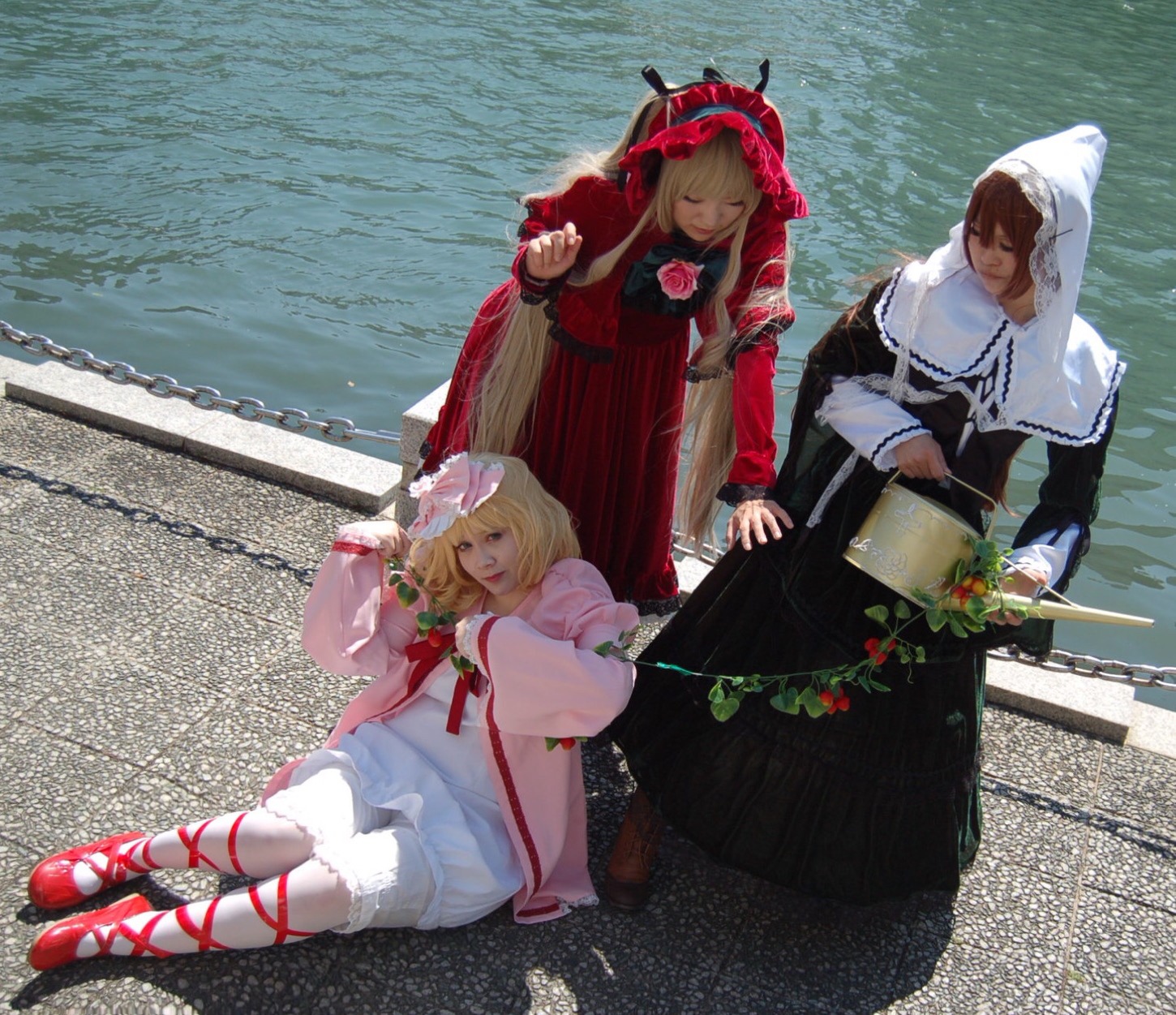 1boy 3girls blonde_hair bloomers chain closed_eyes dress flower frills hat hood long_sleeves multiple_cosplay multiple_girls ribbon rose short_hair siblings sitting tagme