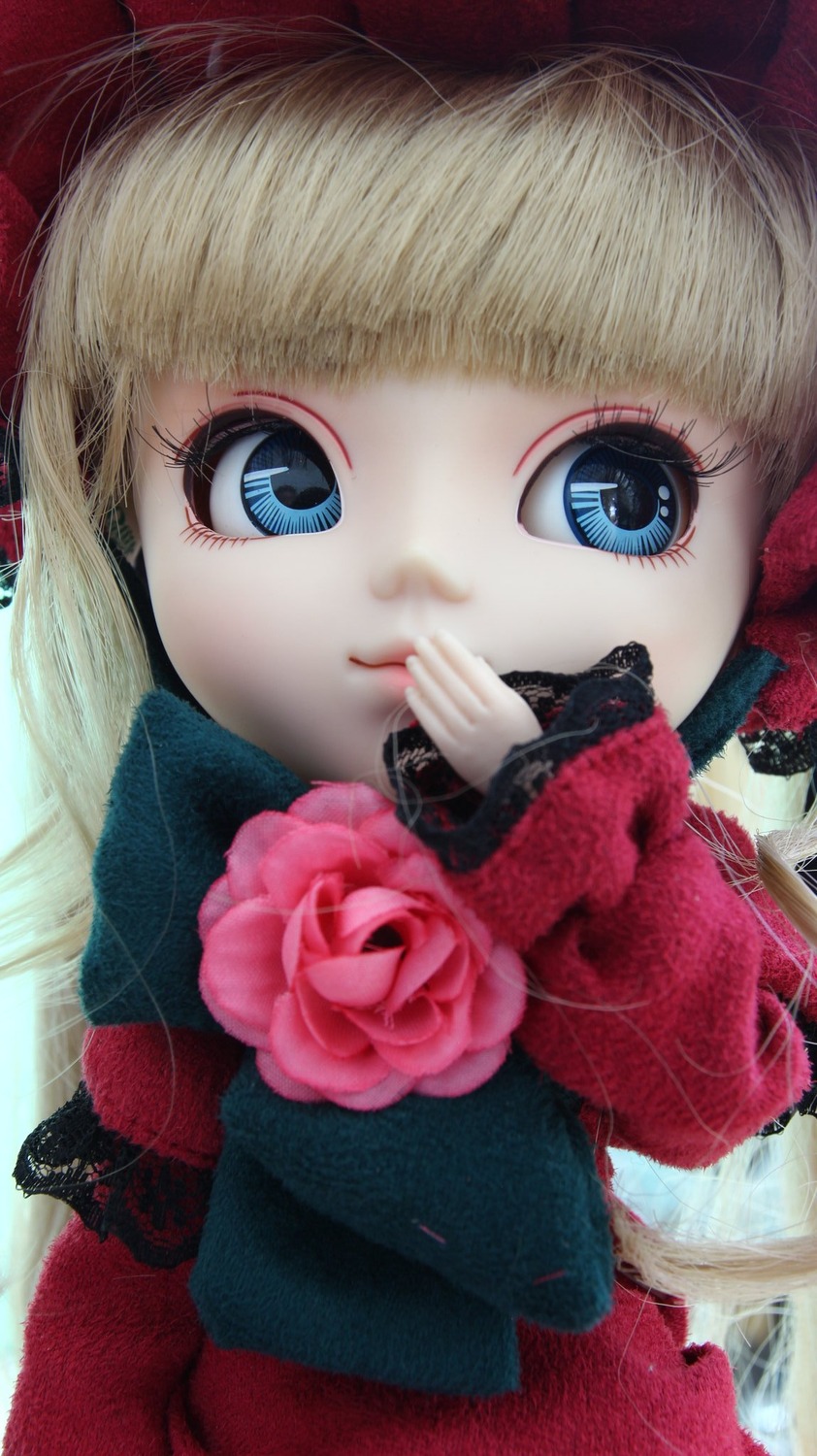 1girl blonde_hair blue_eyes doll flower long_hair looking_at_viewer pink_rose red_flower red_rose rose shinku solo upper_body