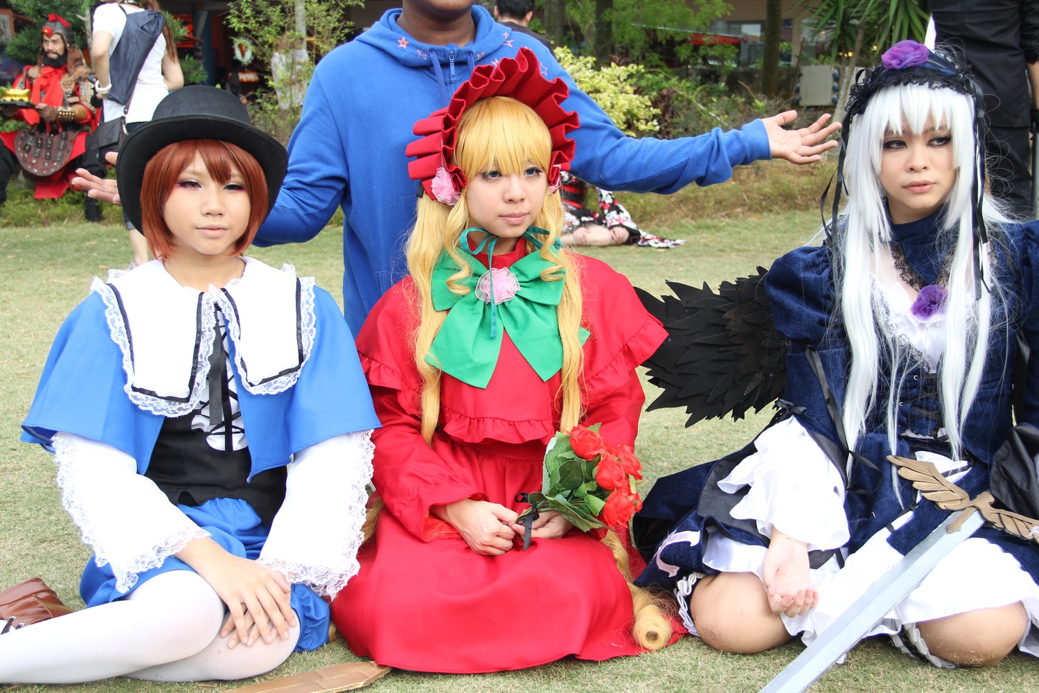 blonde_hair bonnet bow brown_hair dress grass hat long_hair long_sleeves multiple_cosplay multiple_girls shinku silver_hair sitting souseiseki suigintou tagme wings