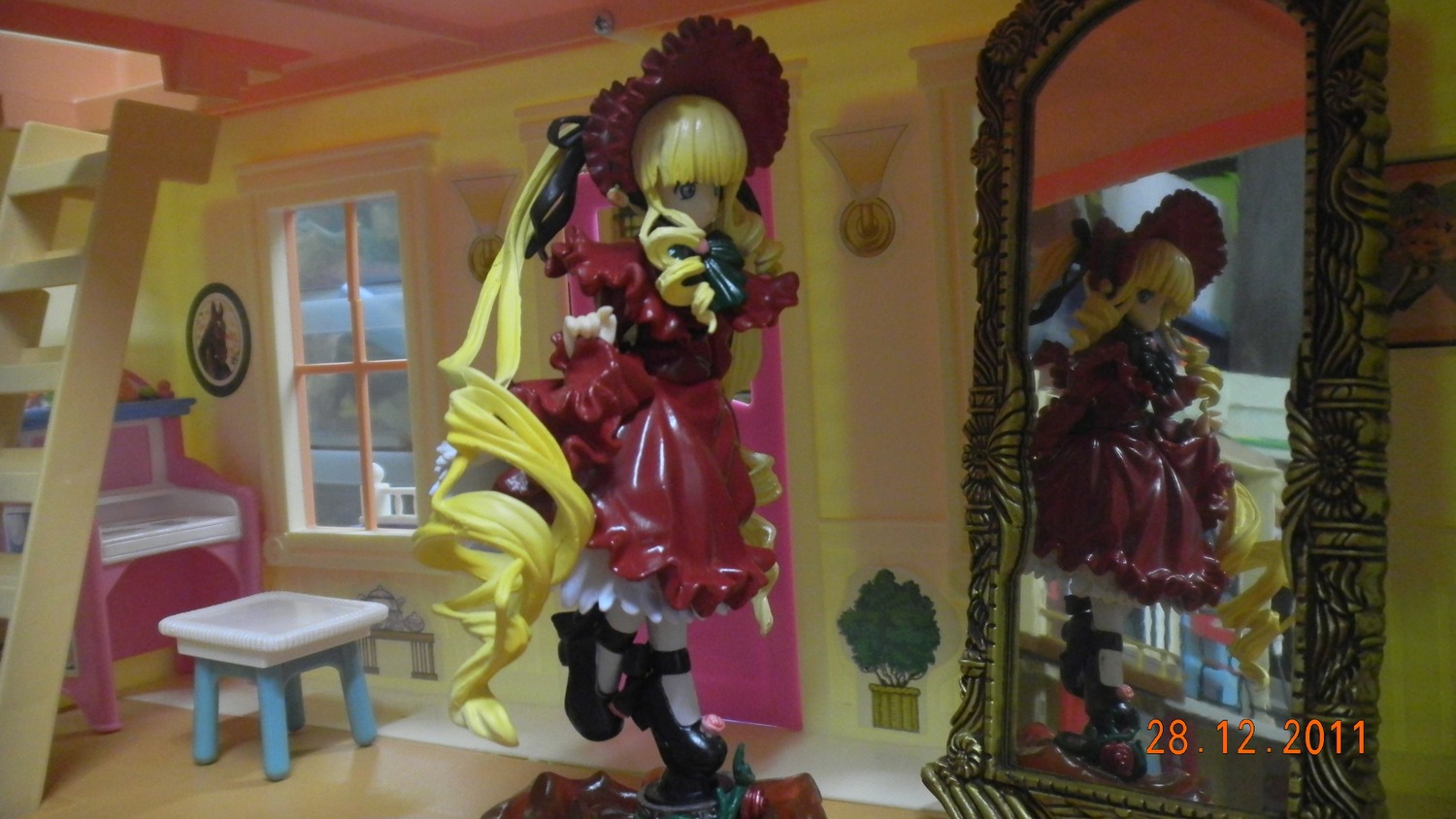 1girl blonde_hair blue_eyes bow doll dress drill_hair hat long_hair photo shinku solo traditional_media twintails