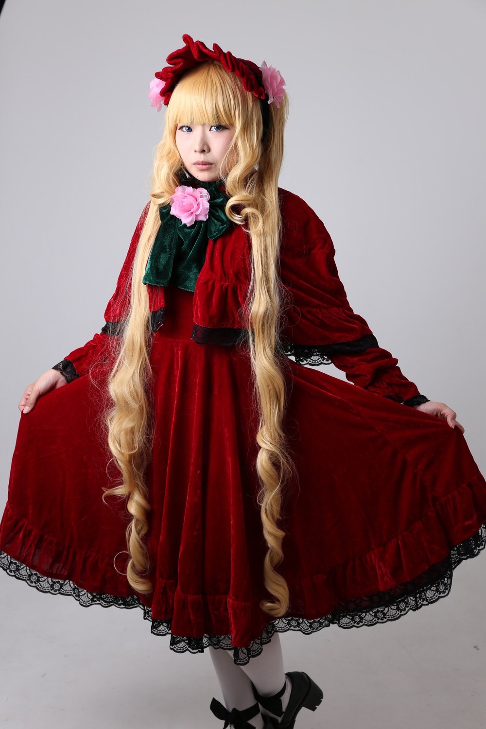 1girl bangs black_footwear blonde_hair blue_eyes bonnet curtsey dress flower full_body lips long_hair long_sleeves pantyhose red_dress rose shinku shoes solo standing
