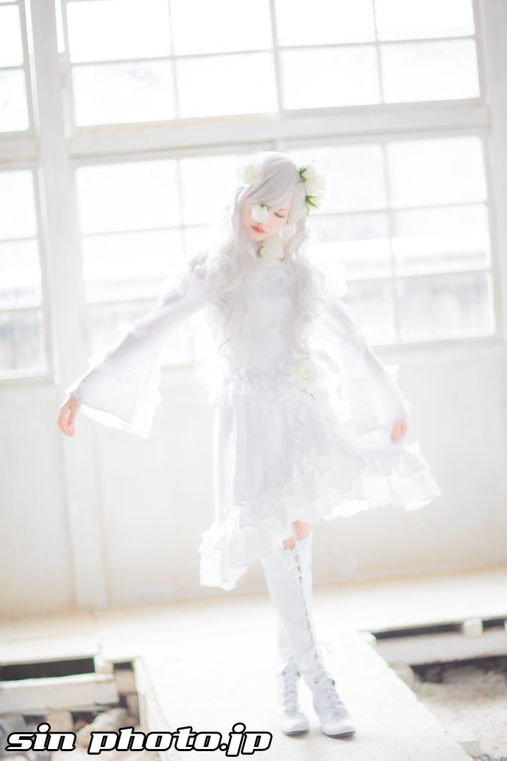 1girl blurry blurry_background blurry_foreground depth_of_field feathers full_body indoors kirakishou long_sleeves looking_at_viewer solo standing striped white_hair