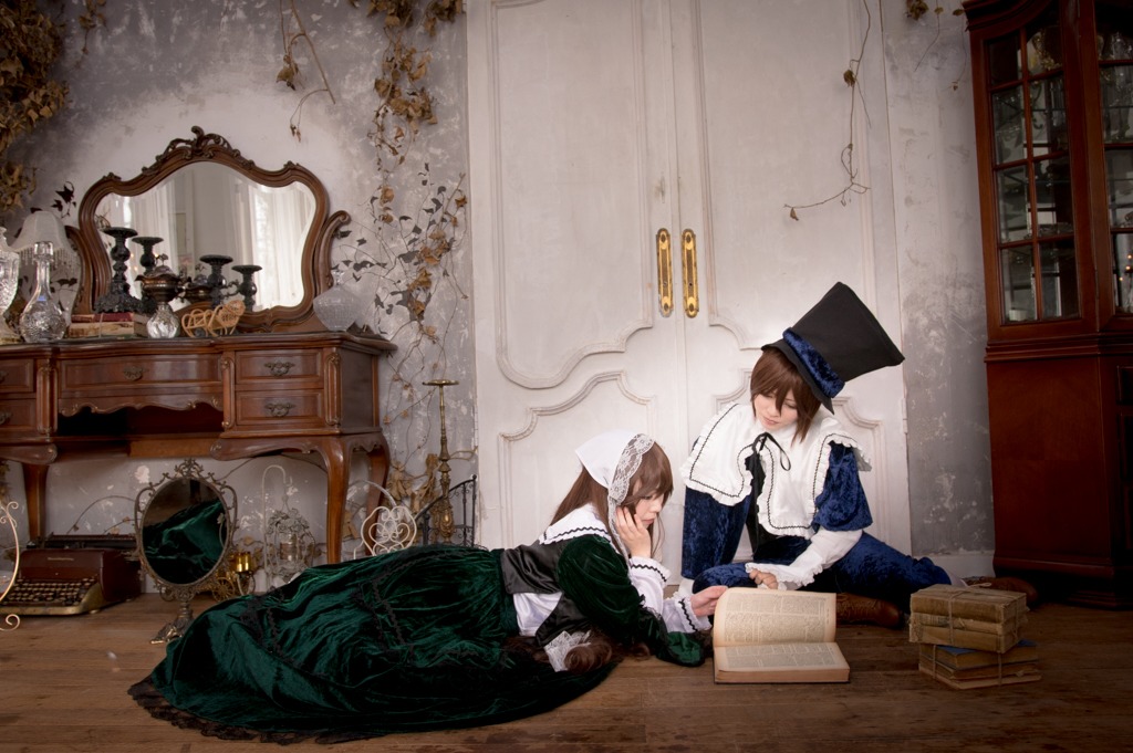 brown_hair closed_eyes dress flower frame hat indoors long_sleeves mirror multiple_boys multiple_cosplay multiple_girls painting_(object) picture_frame short_hair sitting table tagme top_hat