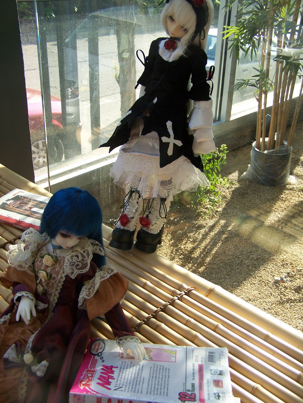 blonde_hair blue_hair doll dress flower hat multiple_girls plant rose solo suigintou
