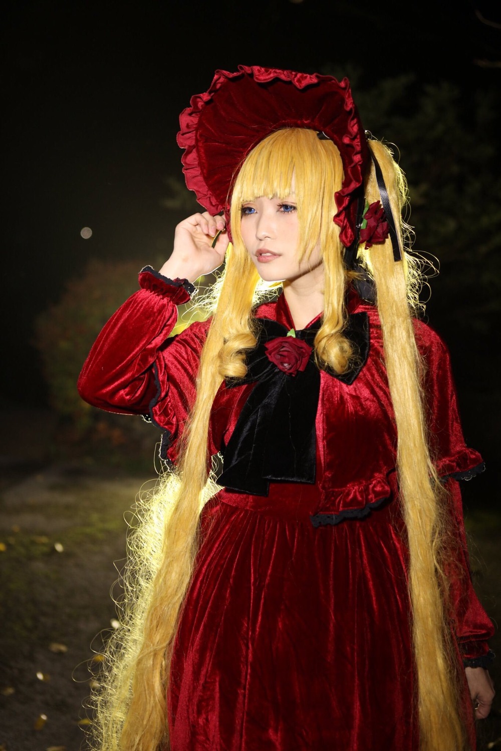 1girl bangs blonde_hair blue_eyes bonnet bow dress flower lips long_hair realistic red_dress rose shinku solo