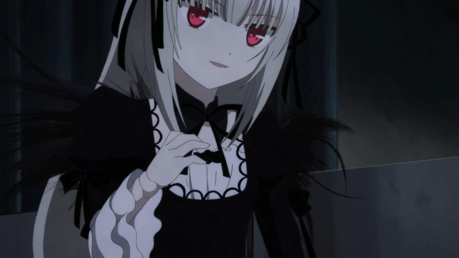 1girl bangs black_dress black_wings dress eyebrows_visible_through_hair gothic_lolita hair_ribbon image lolita_fashion long_hair long_sleeves looking_at_viewer red_eyes ribbon smile solo suigintou upper_body