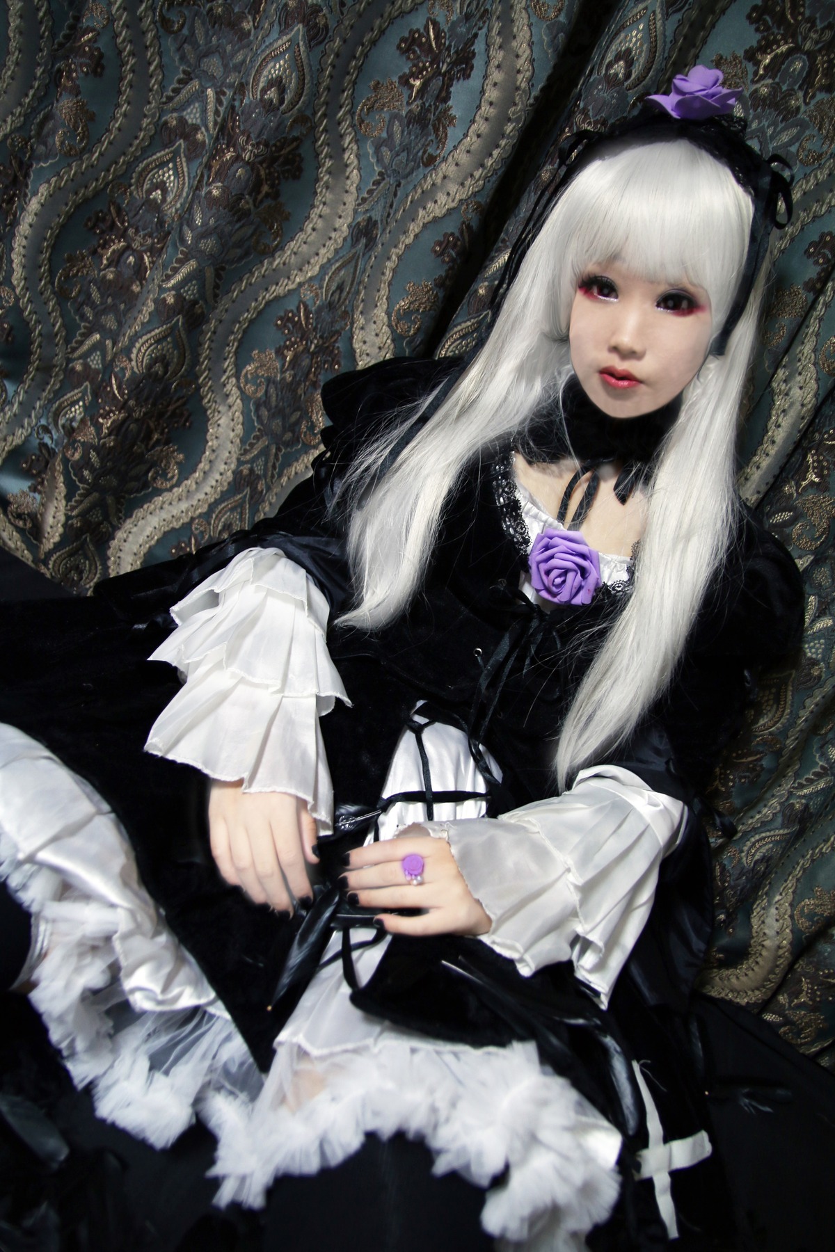 1girl auto_tagged bangs black_dress dress flower gothic_lolita lips lolita_fashion long_hair long_sleeves nail_polish red_eyes ring rose solo suigintou veil white_hair