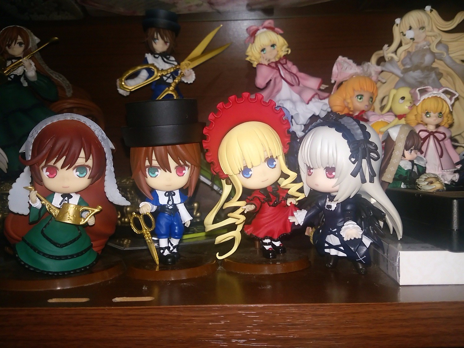 6+girls blonde_hair blue_dress blue_eyes bow brown_hair doll dress green_dress hairband hat heterochromia hina_ichigo long_hair long_sleeves multiple_dolls multiple_girls pink_bow red_eyes shinku short_hair silver_hair souseiseki suigintou suiseiseki tagme twintails weapon wings